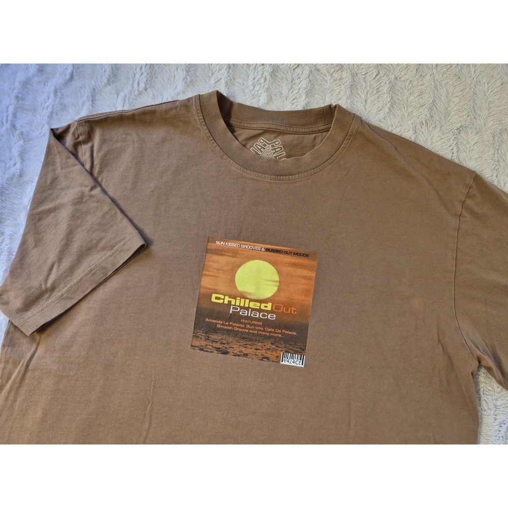 Palace Skateboards Blissed Out T Shirt Men's XL Chilled Out Mocha Brown CD Cover